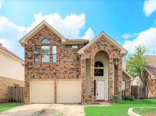 808 Ashmount Ln, Arlington, TX 76017