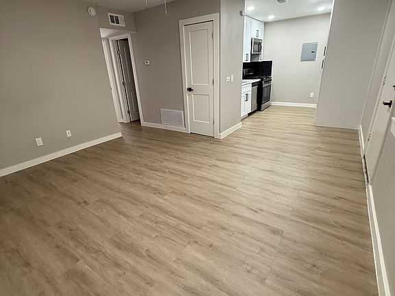 5th image of 5106 N 1/2 Lamar Blvd #248
