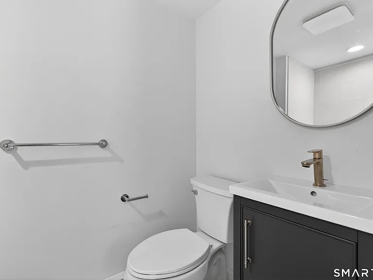 138 Bank St #2B — Photo 15