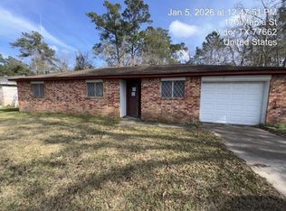 170 Maple St, Vidor, TX 77662