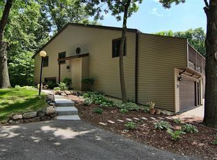 285 River Woods Ln, Burnsville, MN 55337
