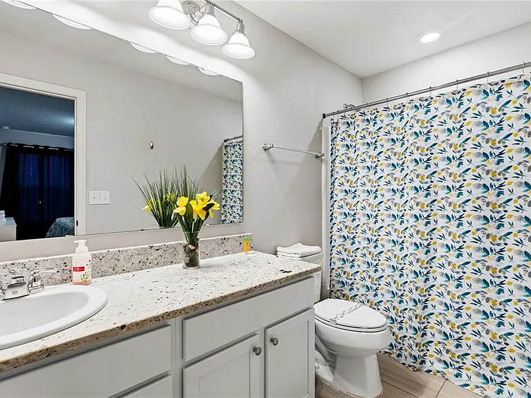 5152 Adelaide Dr — Photo 13