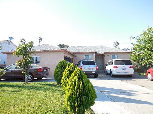 2nd image of 16548 Rosemary Dr