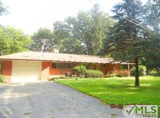 10730 Monticello Rd, Pinckney, MI 48169