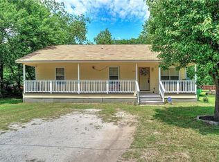 1515 Harris St, Gainesville, TX 76240