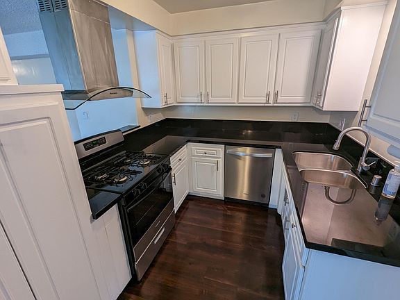 3rd image of 17005 Yukon Ave APT 11