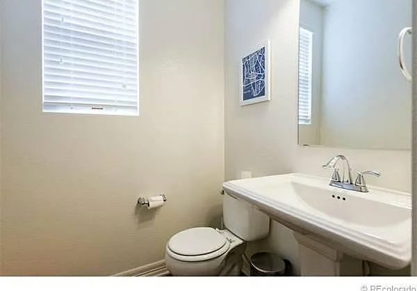 Main Floor 1/2 Bath