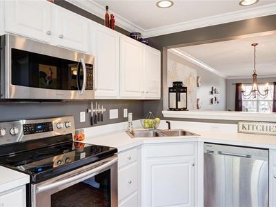 5044 Bartholomews Ln, Greensboro, NC, 27407