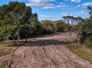 25 Millwood Trl, Brenham, TX 77833