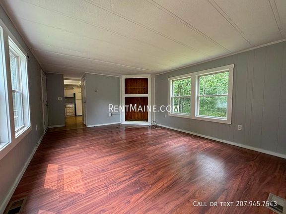 4th image of 40 Park Dr
