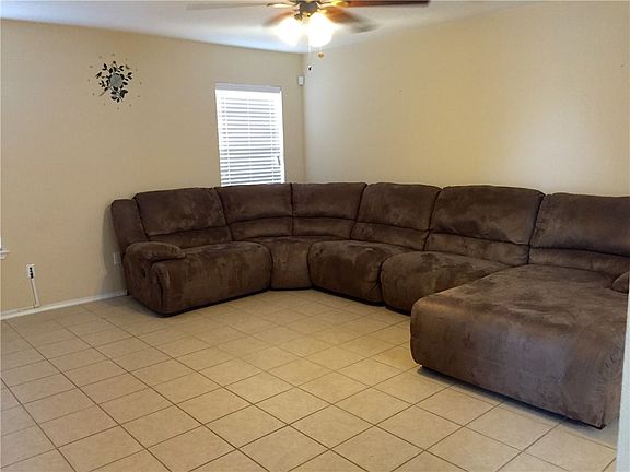 3rd image of 11537 Autumn Ash Dr