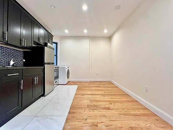4th image of 24 Rogers Ave APT 4B