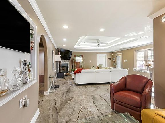 5th image of 7321 Canterbury St