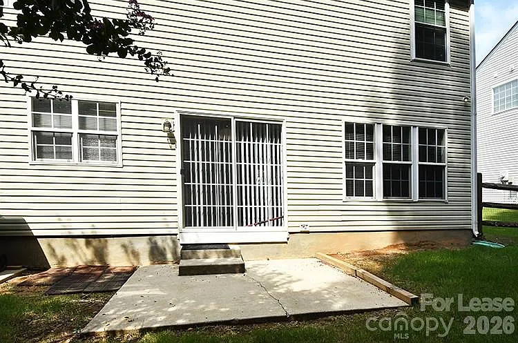 8715 Challenger Dr — Photo 20