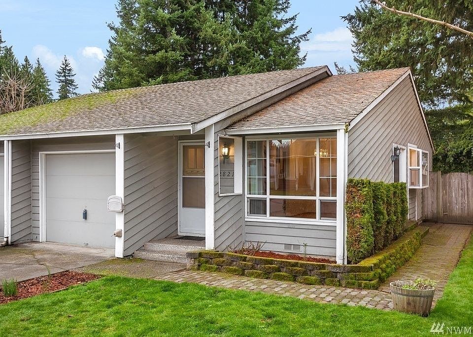 1st image of 2821 L St SE #2821
