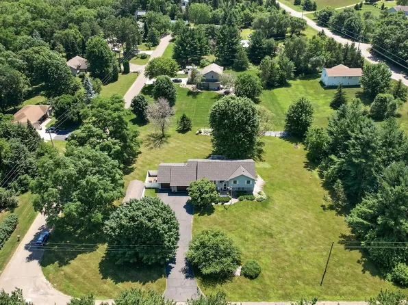 N7992 988th St, River Falls, WI 54022