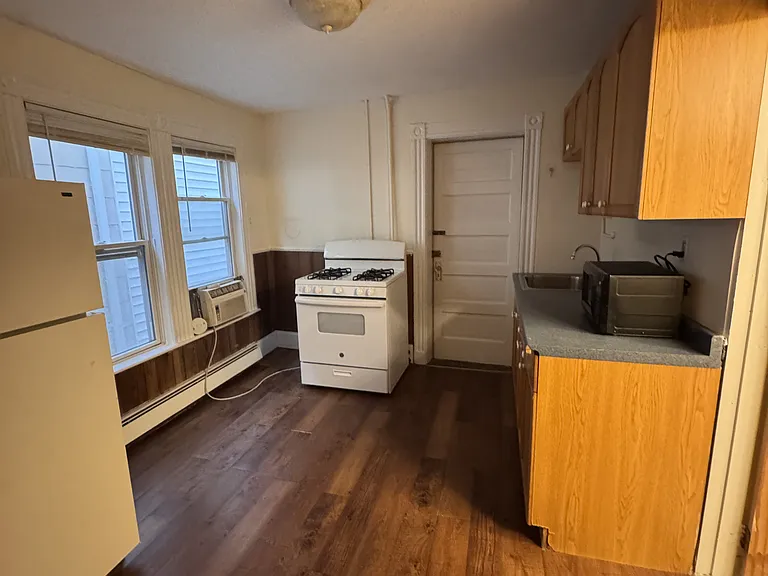 86 Prentiss St #2 — Photo 5