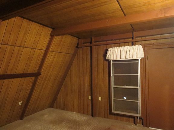 5th image of 2216 W Lake Dr