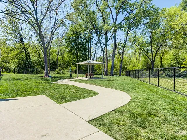 Lake+House Apartments — Photo 24