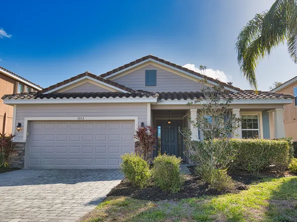 5353 Charlie Brown Ln, Sarasota, FL 34233