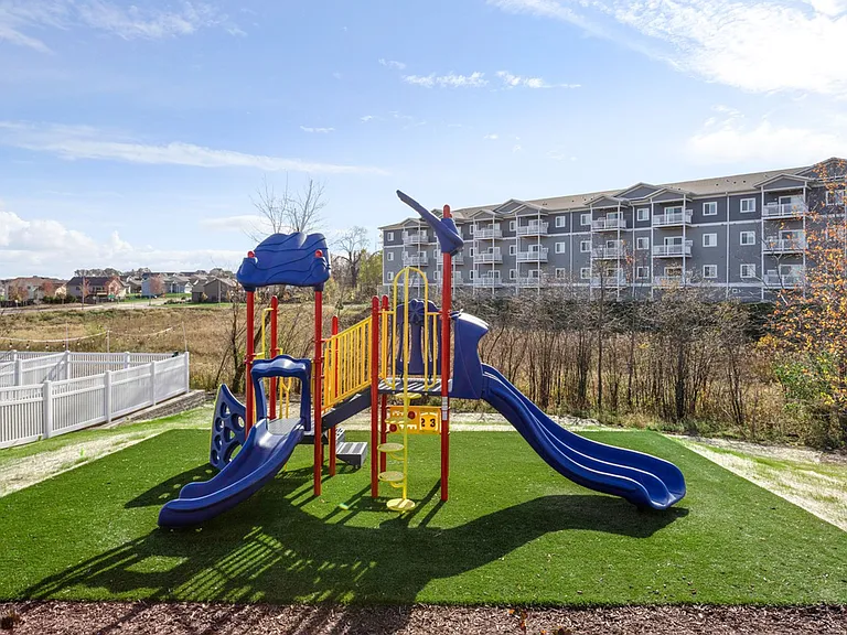 The Pines | Specials Available | Townhomes For Rent — Photo 38