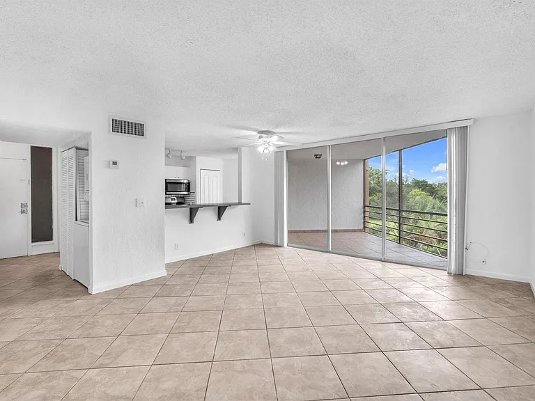 3100 N Pine Island Rd #306 — Photo 10