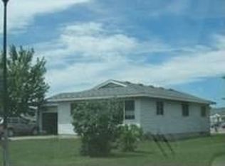 2013 Bob White Ct, Waseca, MN 56093