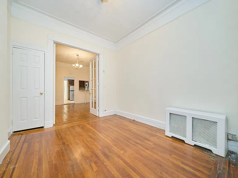 414 E 89th St #1R — Photo 10