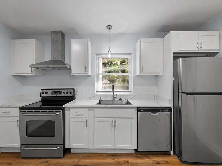 1828 Liberty St #2 — Photo 1
