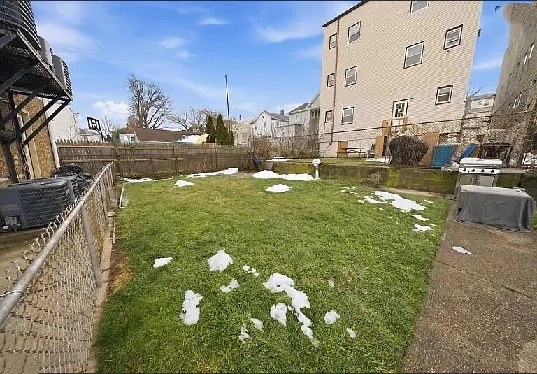 437 Elm St #1L — Photo 14