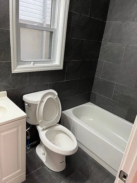 2 bed, $2,100 — Photo 1