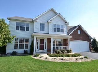 360 Prairieview Dr, Oswego, IL 60543
