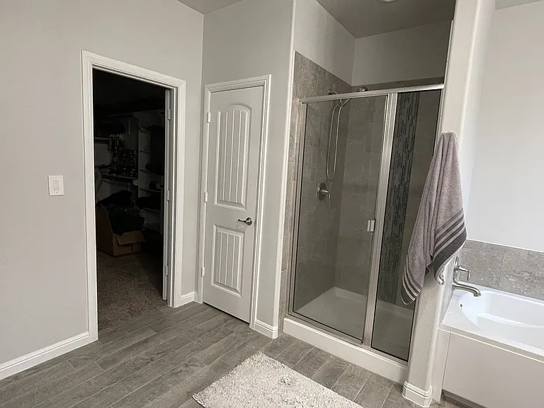609 Viva Max Dr — Photo 18