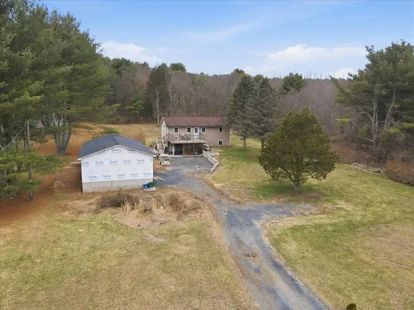 929 Gilbert Rd, Effort, PA 18330