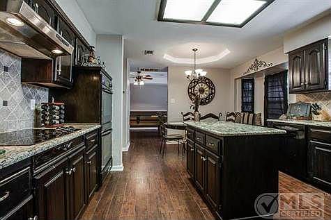 4th image of 800 Shady Creek Dr