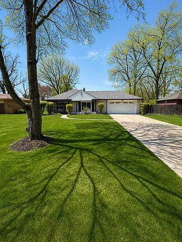 20977 Stahelin Rd Photo 1