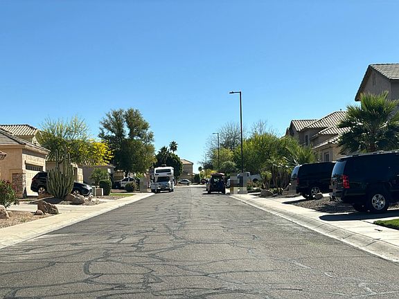 4th image of 13417 W Jacobson Dr
