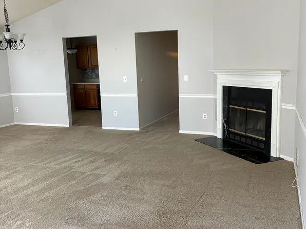 1950 Mattis St, Hellertown, PA 18055