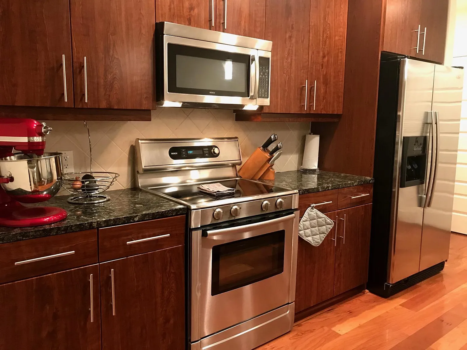 1 bed, 864 sqft, $2,250 — Photo 4