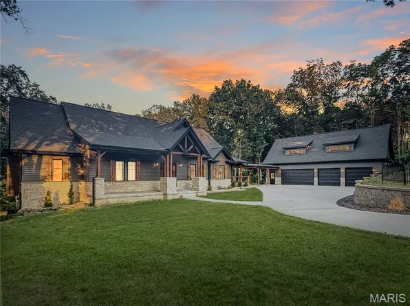 692 Iron Horse Trl, Labadie, MO 63055