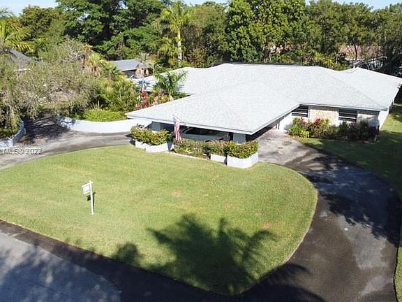 3rd image of 7663 SW 170th St