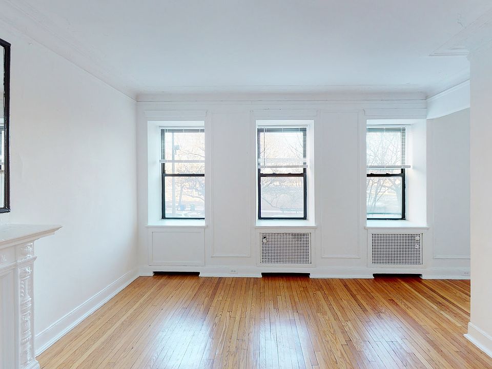 Dining/Living room