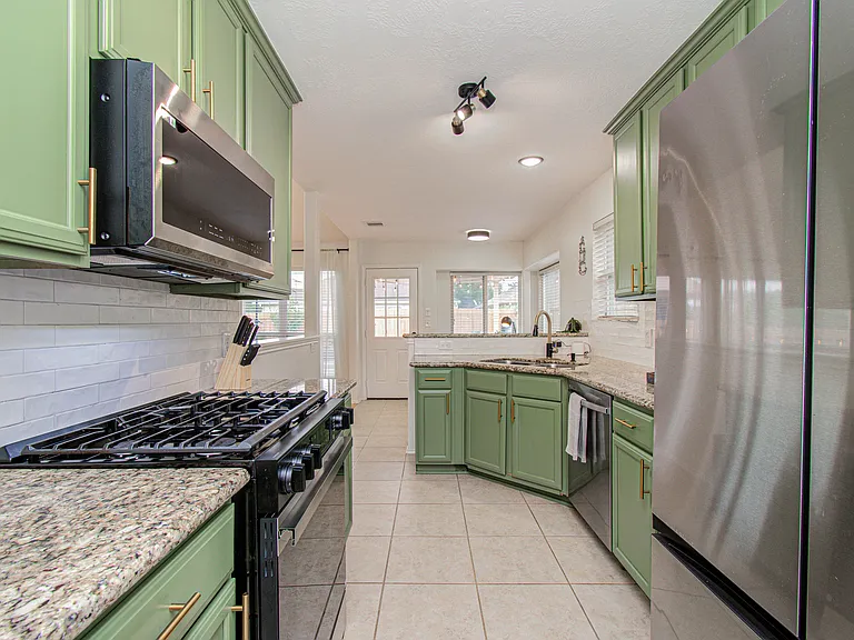 7207 Crescent Mills Dr — Photo 14