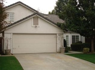 1012 Devonshire St, Bakersfield, CA 93312