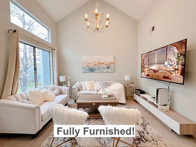 836 Boardwalk Pl #836 — Photo 1