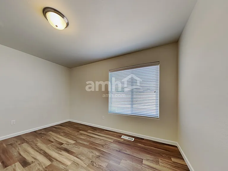 9016 NE 165th Ave — Photo 15