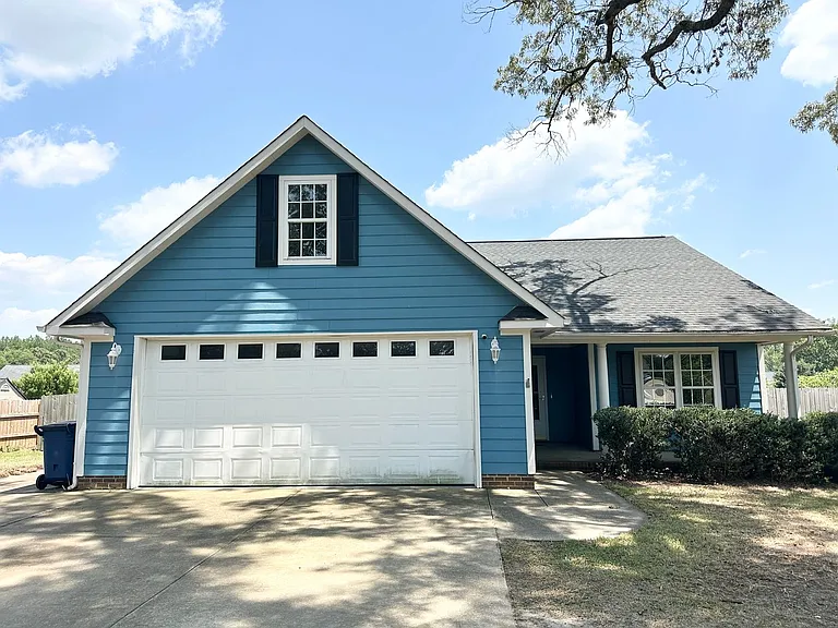 112 Harvest Ln — Photo 2