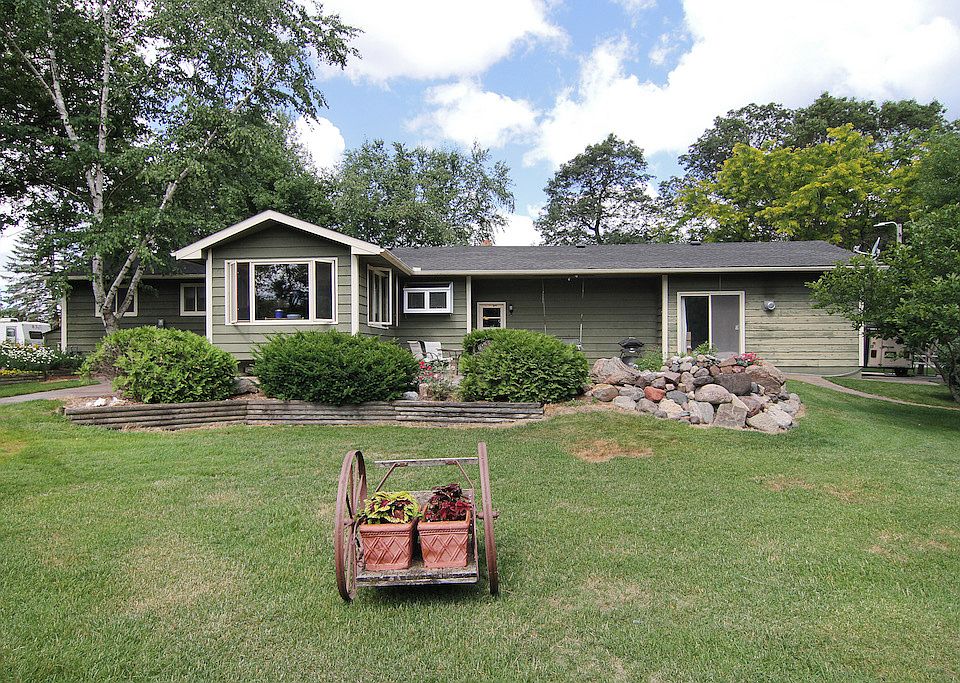 1st image of 17039 Kettle River Blvd NE