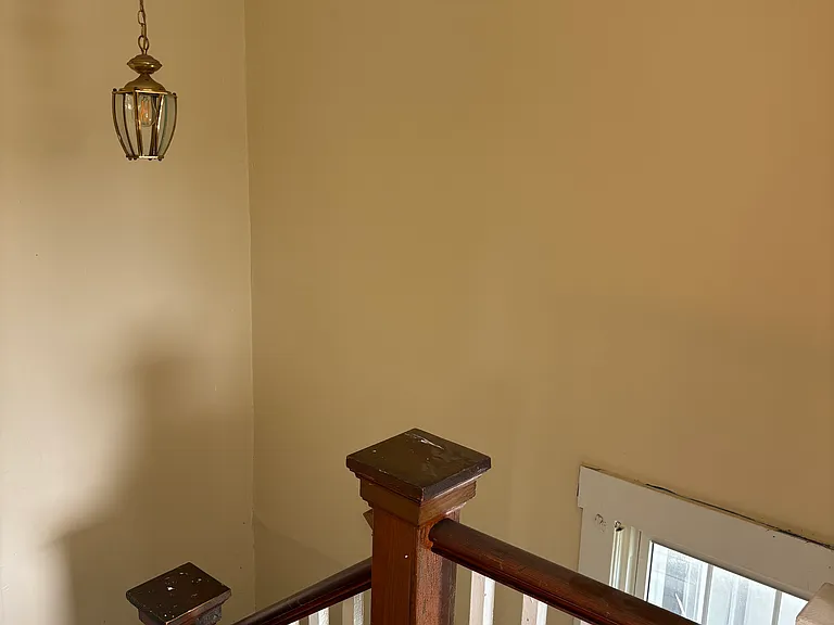 405 Willis Ave #2 — Photo 16