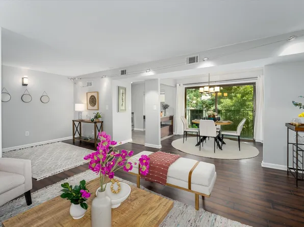 11 Spring Ct, Charlottesville, VA 22901